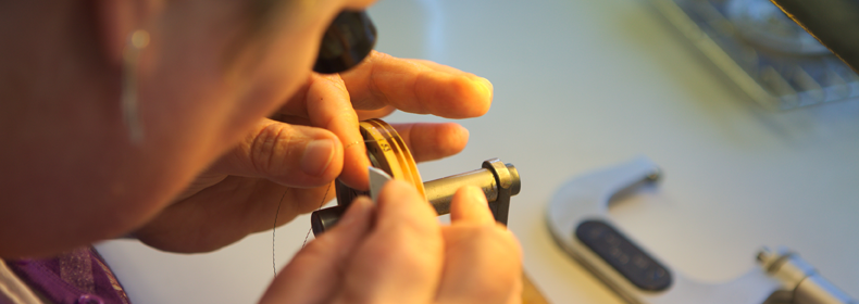 Optical check and precise movements on the 0.4 gram lightweight voice coil.